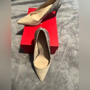 Kellie & Kate - Snakeskin pumps